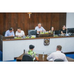 A Câmara Municipal vota projeto que denomina de 